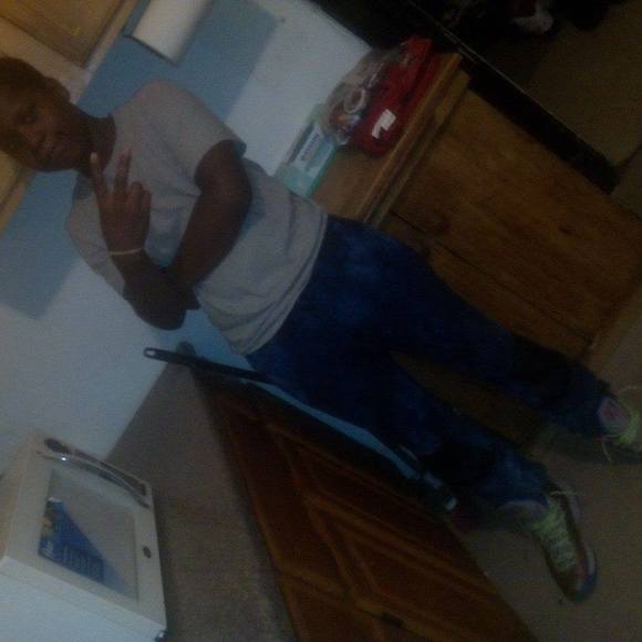 Meet your Posher, Alex - Picture 1 of 1